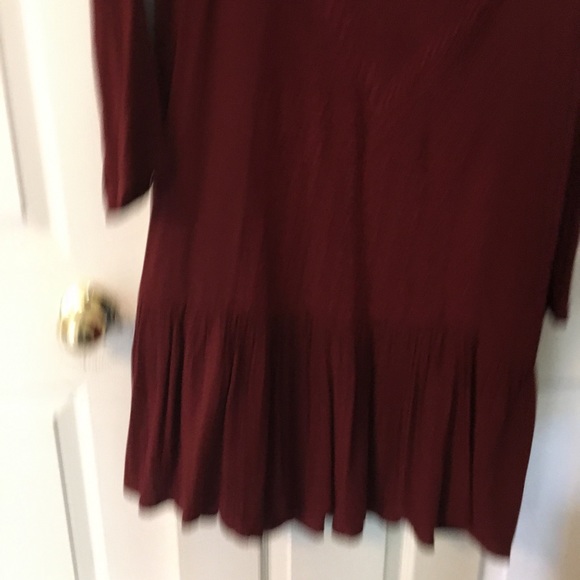 SOLD ❤️❤️
Massimo Dutti dress with embroidery & pockets - Picture 3 of 3